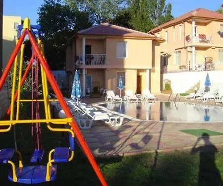 Aquarelle And Villas Апарт-готель Золоті Піски